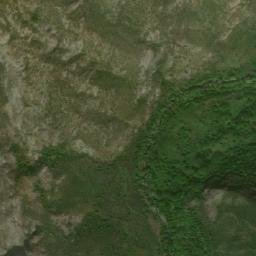 Satellite imagery of Aknaglukh, AM