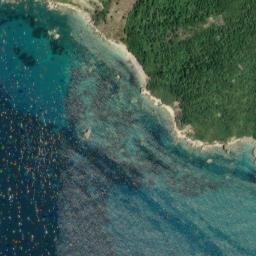 Satellite imagery of Vráchoi Velónissa, GR