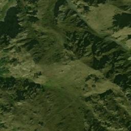 Satellite imagery of Karmragom, AM