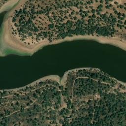 Satellite imagery of Puerto Escardenche, ES