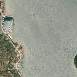 Satellite imagery of Nisída Pýrgon, GR