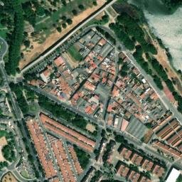 Satellite imagery of Puente Romano, ES