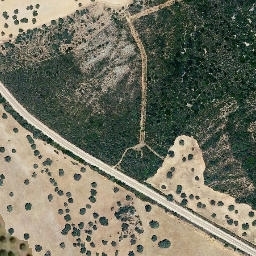 Satellite imagery of Puerto del Rayo, ES