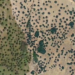 Satellite imagery of Puerto del Rayo, ES