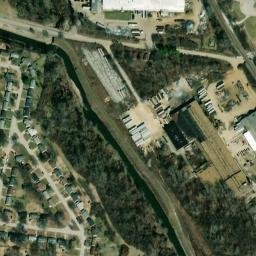 Satellite imagery of E 323 — NGS JC1181 — St. Louis, US, US