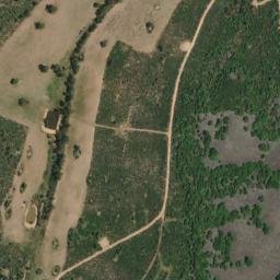 Satellite imagery of Puerto de la Nava, ES