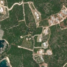 Satellite imagery of Ákra Lipsó, GR