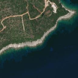Satellite imagery of Ákra Lipsó, GR
