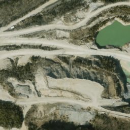 Satellite imagery of Cave Quarries, US