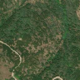 Satellite imagery of Kómvou Ráchi, GR
