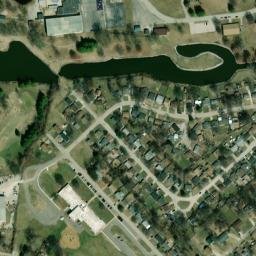 Satellite imagery of S 284 — NGS JC1141 — Cahokia, US, US