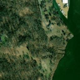 Satellite imagery of Warehouse Point, US
