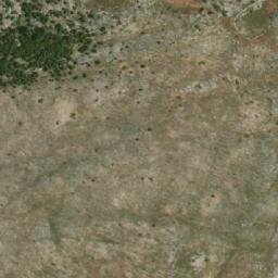 Satellite imagery of Tsoumpáres, GR