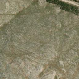 Satellite imagery of Tsoúmpos, GR