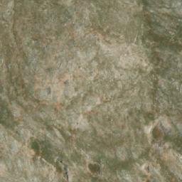 Satellite imagery of Tsoúmpos, GR