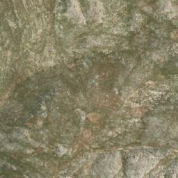 Satellite imagery of Tsoúmpos, GR