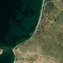 Satellite imagery of Vráchoi Koumanoú Pétra, GR