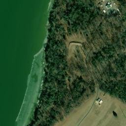Satellite imagery of Halls Point, US