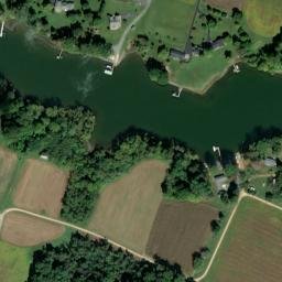 Satellite imagery of Canoe Neck, US