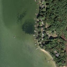 Satellite imagery of Huggins Point, US