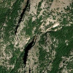 Satellite imagery of Poyo Alto, ES