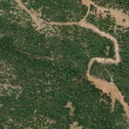 Satellite imagery of Ráchi Krýou Pigadioú, GR