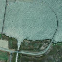 Satellite imagery of Middle Point, US