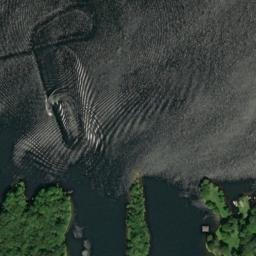 Satellite imagery of Chisholms Point, US