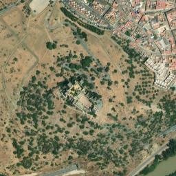 Satellite imagery of Castillo Almodóvar del Río, ES