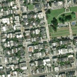 Satellite imagery of Pacific Heights, US