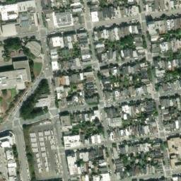 Satellite imagery of Pacific Heights, US