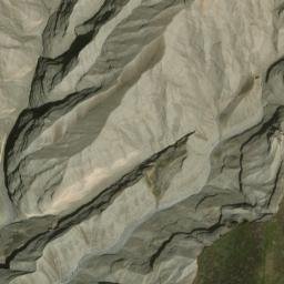 Satellite imagery of Khrebet Alakyzran, TJ