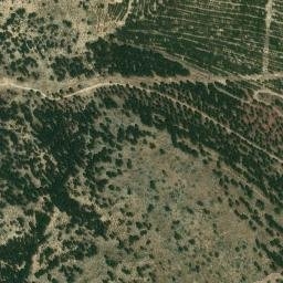 Satellite imagery of Cerro Torres de la Umbría, ES