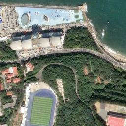 Satellite imagery of Middle Point, CN