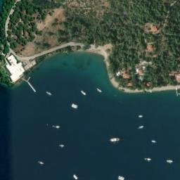 Satellite imagery of Ákra Voudoúri, GR