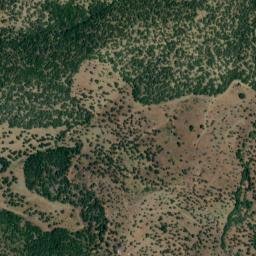 Satellite imagery of Ráchi Baroutospiliás, GR