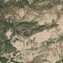 Satellite imagery of Cerro de Enmedio, ES