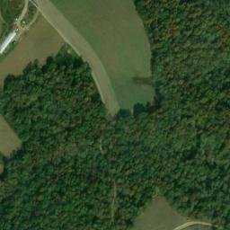 Satellite imagery of Hickory Nut Ridge, US