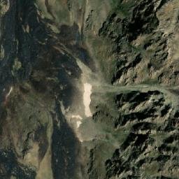 Satellite imagery of Kōh-e Yakhchiw Darah, AF