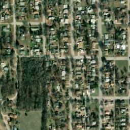 825 N 11th St Arkansas City KS Satellite Map