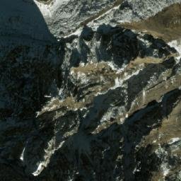 Satellite imagery of Kōh-e Raḩmān Kōṯ, AF