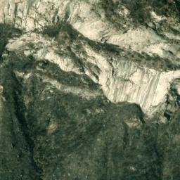 Satellite imagery of Patterson Bluffs, US