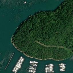 Satellite imagery of Cooper Point, US