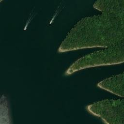 Satellite imagery of Cooper Point, US
