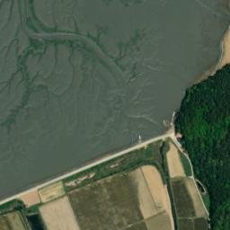 Satellite imagery of Kŏdaekpawi, KR