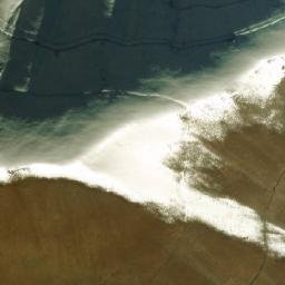 Satellite imagery of Kōtal-e Darah-ye Khāniqāh, AF