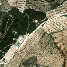 Satellite imagery of Jabal Būz̧ Ḩajarī, SY