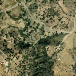 Satellite imagery of Lari Bouheiar, DZ