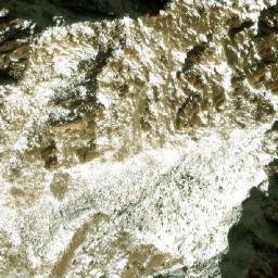 Satellite imagery of Ghāt-e Kalyow, AF