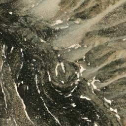 Satellite imagery of Sar-e Darbandōk, AF